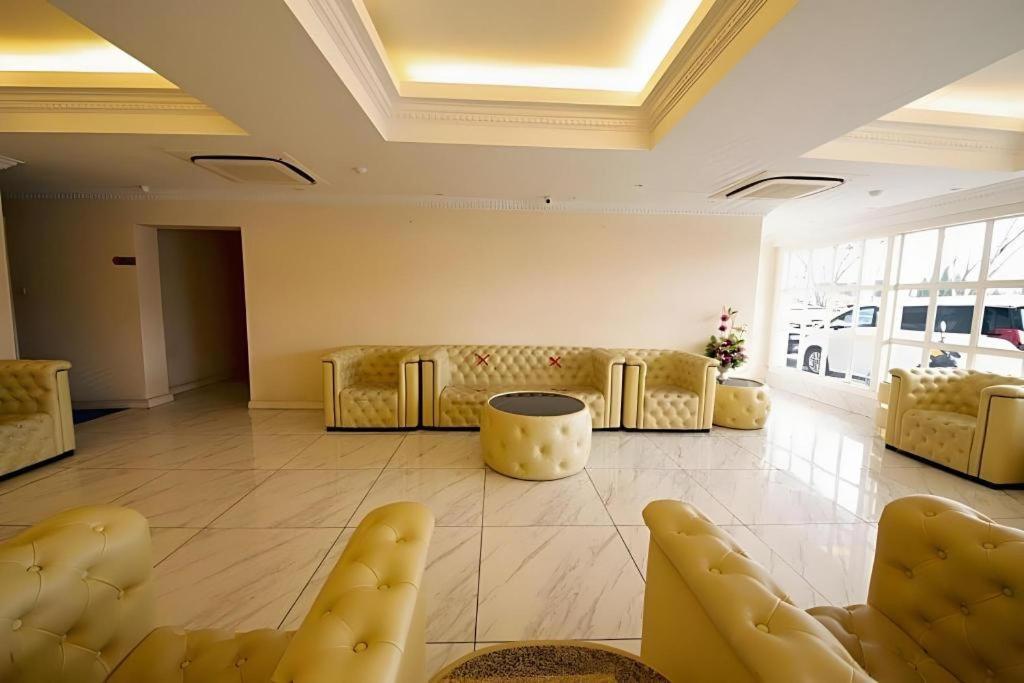 Ritzton Hotel Джохор-Бару Екстер'єр фото
